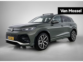 Volkswagen Tiguan 1.5 eHybrid R-Line Business | 204 PK | Automaat | Adaptieve Cruise Control | Panoramadak | Trekhaak | Parkeercamera | Stoelverwarming | Stuurverwarming | Apple Carplay / Android Auto |