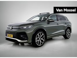 Volkswagen Tiguan 1.5 eHybrid R-Line Business | 204 PK | Automaat | Adaptieve Cruise Control | Panoramadak | Trekhaak | Parkeercamera | Stoelverwarming | Stuurverwarming | Apple Carplay / Android Auto |
