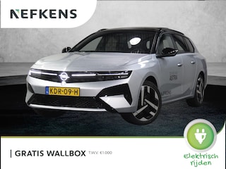 Opel Astra Electric 58 kWh 156PK Ultimate | 1ste eigenaar | AppleCarPlay/AndroidAuto | Schuifkanteldak | Head-Up Display | Navigatie | Adaptive Cruise Control | Keyless | AGR Stoelen | Stoel/Stuur/Voorruitverwarming | FULL LED | Camera | Isofix | Privacy Glass |