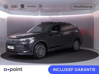 Volkswagen Tiguan 1.5 eTSI Life Edition 130 pk Automaat (DSG) | Verlengde garantie | Navigatie | Panoramadak | Trekhaak (wegklapbaar) | Parkeersensoren (Park assist) | Achteruitrijcamera |