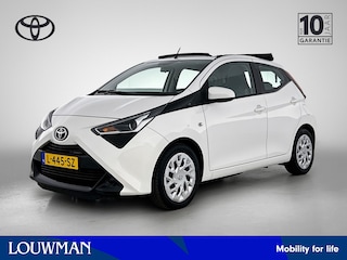 Toyota Aygo 1.0 VVT-i x-play cabrio | 1e Eigenaar | NIEUW GELEVERD & ONDERHOUDEN | Apple Carplay / Android Auto | SL32
