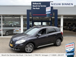 Suzuki S-Cross SX4 1.6 Exclusive / NL-Auto / Open-Panodak / Stoelverwarming / Cruise-Control / Climate-Control / Radio-Bluetooth / Elektr.-Ramen V+A / 18'' LMV / All-Season / ENZ.