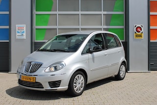 Lancia Musa 1.4 16v ORO / Automaat / Cruisecontrol / NW APK / Trekhaak