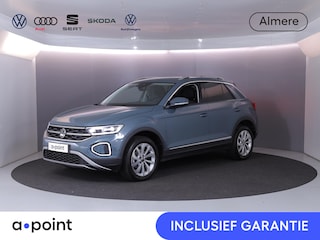 Volkswagen T-Roc 1.5 TSI Style 150 pk Automaat (DSG) | Navigatie | Parkeersensoren (Park assist) | Achteruitrijcamera | Stoelverwarming | Adaptieve cruise control |