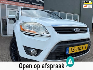 Ford Kuga 2.5 AWD en 200 Pk en trekhaak en parkeersensoren en bluetooth telefoon en airco