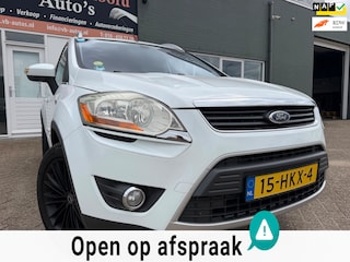 Ford Kuga 2.5 AWD en 200 Pk en trekhaak en parkeersensoren en bluetooth telefoon en airco