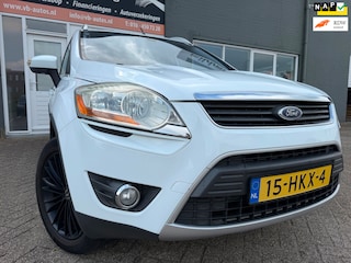 Ford Kuga 2.5 AWD en 200 Pk en trekhaak en parkeersensoren en bluetooth telefoon en airco