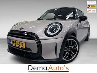 Mini Cooper 3-Deurs 1.5 BLACK-EDITION 136PK 17''DAB/ NAVI/CRUISE/ECC/PDC/CARPLAY/SPORTSTOELEN///