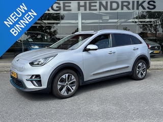 Kia Niro e-Niro ExecutiveLine Sky 64 kWh | SOH: 93,9% | 3 Fase | Warmte pomp | Schuifdak | Adaptive CC | LED | Climate |