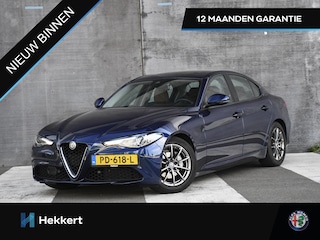 Alfa Romeo Giulia Super 2.0 Turbo 200pk Automaat CAMERA | DAB | DODE HOEK | 17''LM | HALF COGNAC LEDER | NAVI
