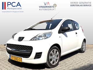 Peugeot 107 Benzine 1.0-12V XR Airco * Radio CD speler * ABS Remsysteem * Stuurbekrachtiging * 2 Sleutels * Vingerhoets; Vierde Generatie Eersteklas Service. Al meer dan 100 jaar een begrip in de Brabantse Kempen