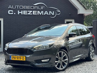 Ford Focus Wagon 1.5 ST-Line 182PK ST-Line Cruise & Climate Control Alcantara