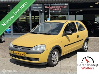 Opel Corsa 1.2-16V nw apk nieuwe banden