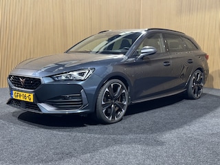 Cupra Leon 1.4 e-Hybrid VZ Business | Pano | Stoel/stuurverwarming | Ad. cruise | Keyless |