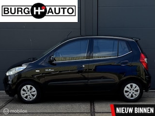 Hyundai i10 1.0 i-Drive Cool 5 deurs - AIRCO - EL. RAMEN - CPV - STUURBEKRACHTIGING - RADIO/CD - AUX/IPOD/USB - DAKSPOILER - NAP - NL AUTO - APK TM 20-03-2027-