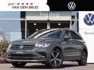 Volkswagen Tiguan 1.5 TSI 150 pk DSG Elegance | Trekhaak | App Connect | Climate Control | StoelVerwarming V + A | Stuurverwarming | Camera | Elektrische Klep |