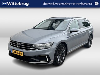 Volkswagen Passat Variant 1.4 TSI PHEV GTE / AUTOMAAT/ ADAPTIVE CRUISE/ PARK.SENSOREN V+A/ APP-CONNECT/ STOELVERWARMING/ ERGO COMFORT/ DIGITAL DASH/ KEYLESS/ NAVI/ DAB/ CLIMA/ 18'' LMV