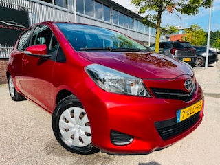 Toyota Yaris 1.0 VVT-i Aspiration 5 DEURS AIRCO CAMERA NETTE