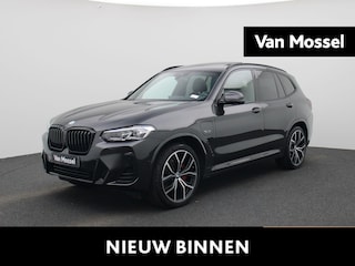 BMW X3 xDrive30e High Executive | M-Sport Plus | Panoramadak | Apple Carplay / Android Auto | 360 Camera | Virtual Cockpit | Heads-Up Display | Memory Seats | Stoelverwarming | Elektrische Achterklep | Akoestiek Glas | HiFi System | Sfeerverlichting | Climate Control | 21" Lichtmetalen Velgen |