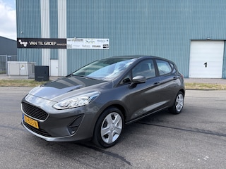 Ford Fiesta 1.1i Trend 5-Deurs 85 PK. Zuinige en goed onderhouden auto van de tweede eigenaar !!! Prachtige staat en rijdt ook helemaal nieuw !! Kansje !