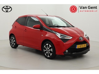Toyota Aygo 1.0 VVT-i x-joy | Apple Carplay / Android Auto | Clima | Camera | 15 inch | Bluetooth | Privacy glas