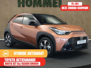 Toyota Aygo Hybrid 115 pulse - NIEUWE AUTO - DIVERSE KLEUREN BESCHIKBAAR - PARKEERSENSOREN VOOR EN ACHTER - KEYLESS ENRTY & START - STOEL VERWARMING - DRAADLOZE TELEFOONLADER - AUTOMATISCH INKLAPBARE BUITENSPIEGELS