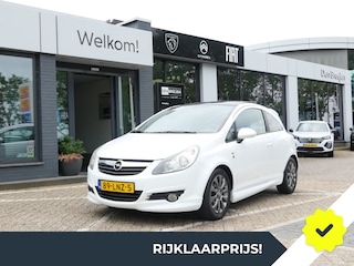 Opel Corsa 1.4 16V '111' Edition | OPC Line | Panoramadak