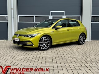 Volkswagen Golf 1.5 eTSI Style | IQ Drive | Panorama | Full LED | Alcantara | Camera | Carplay | Navigatie | Adaptive Cruise | Stoelverwarming | Climate