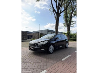 Ford Focus Wagon 1.0 Titanium