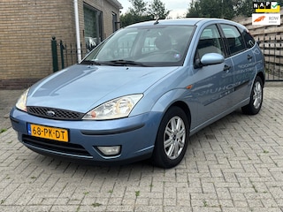 Ford Focus 1.6-16V Futura | reeds voorzien van nieuwe apk | leder interieur | airco |koopje !