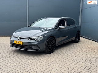 Volkswagen Golf 1.5 eTSI R-Line PDC, Navi , Ambiente , Digidash