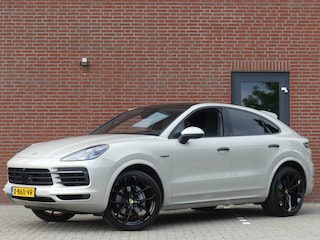 Porsche Cayenne 3.0 E-Hybrid PANO Adaptive Cruise Headup Display