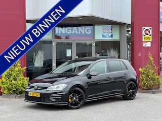 Volkswagen Golf 1.4 TSI Highline Business R | Pano | ACC