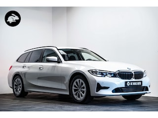 BMW 3-serie Touring 318i High Executive|Carplay|Stoelverwarming|Navi