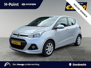 Hyundai i10 5drs. 1.0i 67pk i-Motion Comfort | TREKHAAK | NAVI | LM-VELGEN | CLIMA | LAGE KMSTAND | CRUISECONTROL |