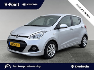 Hyundai i10 5drs. 1.0i 67pk i-Motion Comfort | TREKHAAK | NAVI | LM-VELGEN | CLIMA | LAGE KMSTAND | CRUISECONTROL |