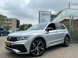 Volkswagen Tiguan 1.5 TSI R-Line Business+  Trekhaak  Camera  20''  Black style  IQ light