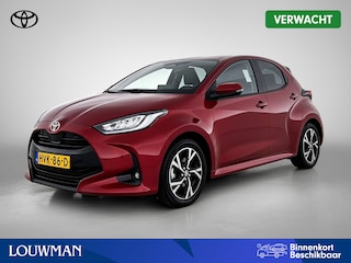 Toyota Yaris 1.5 Hybrid 115 Dynamic | BTW voertuig | Stoel+stuurverwarming | Apple CarPlay/Android Auto | Climate Control | Cruise Control Adaptive | Achteruitrijcamera | Parkeersensoren voor+achter |