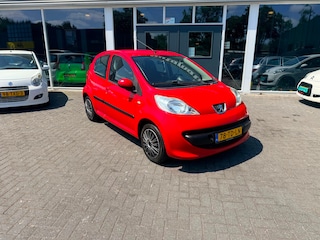 Peugeot 107 1.0-12V XS