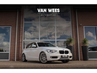 BMW 125i Upgrade Edition | Cruise control | Sportstuur | Stoelverwarming | 218 pk | Sportstoelen | Navigatie | Bluetooth | Xenon | 18 inch | PDC | Climate control | Regensensor