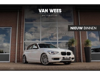 BMW 125i Upgrade Edition | Cruise control | Sportstuur | Stoelverwarming | 218 pk | Sportstoelen | Navigatie | Bluetooth | Xenon | 18 inch | PDC | Climate control | Regensensor