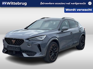 Cupra Formentor 1.4 e-Hybrid 245PK VZ Black Edition / Panoramadak / Zwenkbare Trekhaak / 360 Camera / Memory Seat / Stuur + Stoelverwarming / Elektrische Achterklep