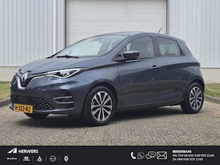 Renault Zoe R135 Intens Business 52 kWh / KOOPACCU / Trekhaak / All Seasons /  Stoel & Stuurverwarming / CCS Snelladen / Apple Carplay & Android Auto / Climate Control / Achteruitrijcamera /