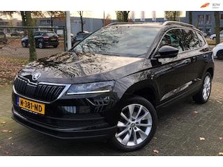 Skoda Karoq 1.5 TSI ACT Style Business Panoramadak Leer Trekhaak Navi