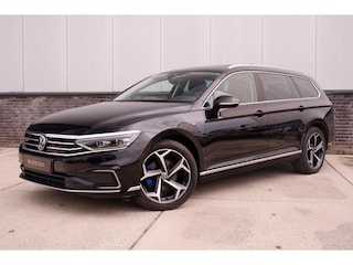 Volkswagen Passat Variant 1.4 TSI PHEV GTE Business | Pano | Elek. Trekhaak | Head-Up | Carplay | LED | Camera | Navi
