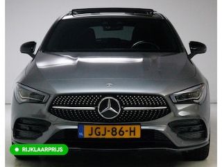 Mercedes-Benz CLA Shooting Brake 250 e AMG Line Night Pack 218 PK | Panoramadak | 19 inch | Stoelverwarming | Navigatie | Sfeerverlichting Camera, Car-play, Afn. trekhaak, Multibeam led
