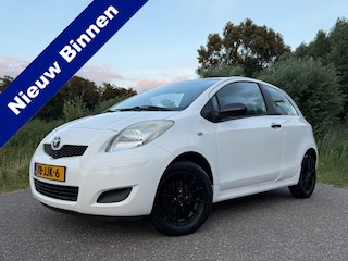 Toyota Yaris 1.0 VVTi Black & White Edition | 14" Velgen | Origineel Nederlands | 5 Zits | Elektrisch pakket | Nieuwe APK |
