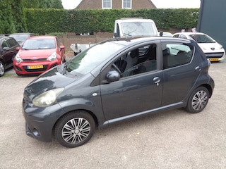Toyota Aygo 1.0 VVT-i Comfort airco, audio, metallic lak, 5 deurs