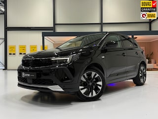 Opel Grandland Ultimate 1.2 Turbo AUT 130pk | Perla Nera Zwart | 360° Camera | Trekhaak | Elektr. Achterklep