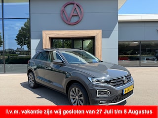 Volkswagen T-Roc 1.5 TSI 150PK DSG Style | Camera | Trekhaak | Navi | Carplay | Adap. Cruise | Rijklaar incl. garantie